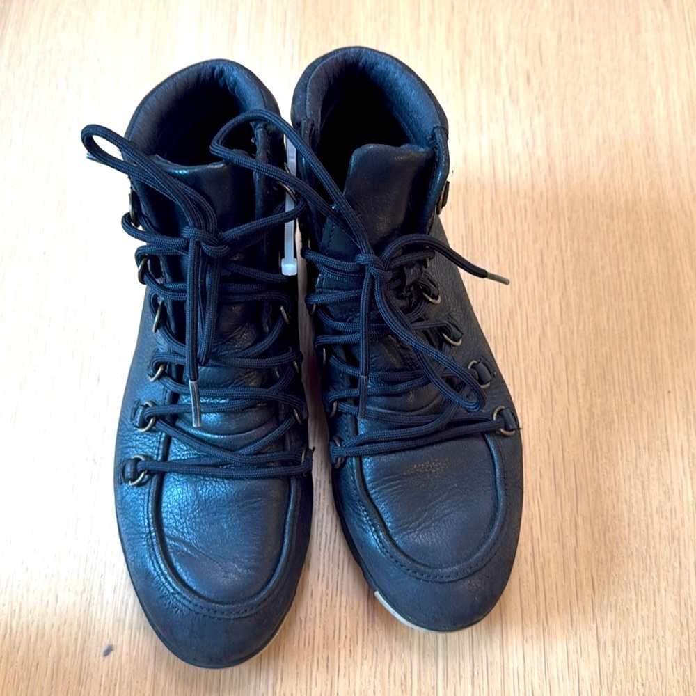 Sorel Harlow Black Lace Waterproof Winter Leather Boots 7.5